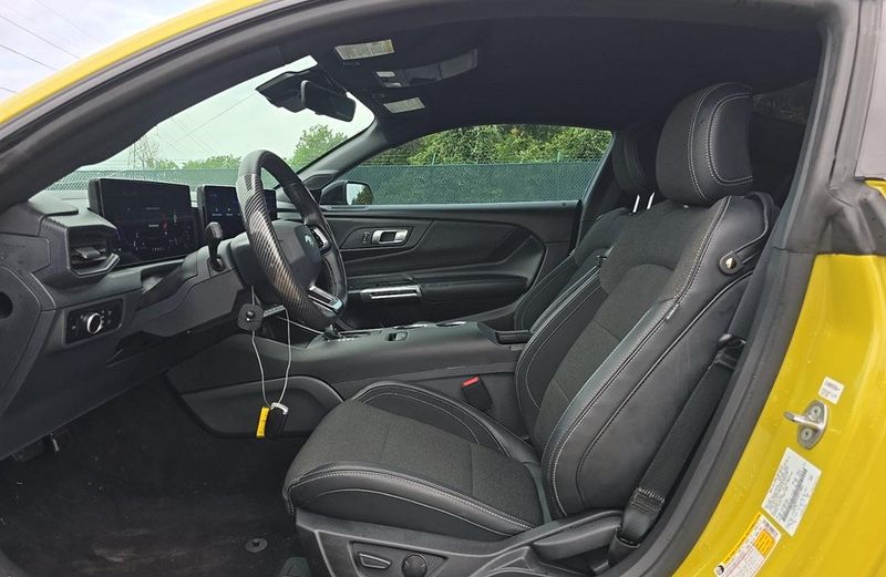 2025 Ford Mustang EcoBoost Premium Fastback - 23042891 - 7
