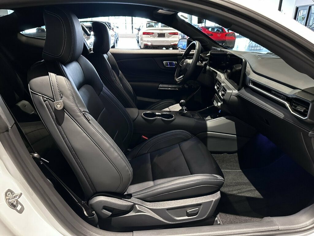 2025 Ford Mustang GT/Premium/6SpeedManual/NitePonyPkg/ActiveExhaust/Htd&CldSeats - 23050462 - 24