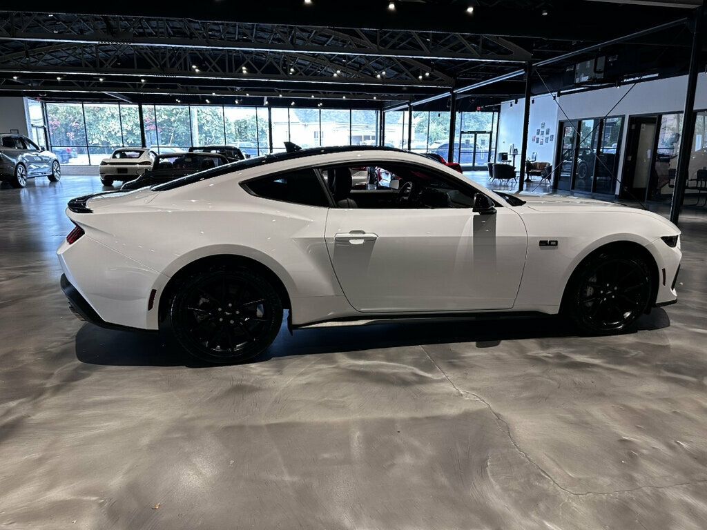 2025 Ford Mustang GT/Premium/6SpeedManual/NitePonyPkg/ActiveExhaust/Htd&CldSeats - 23050462 - 5