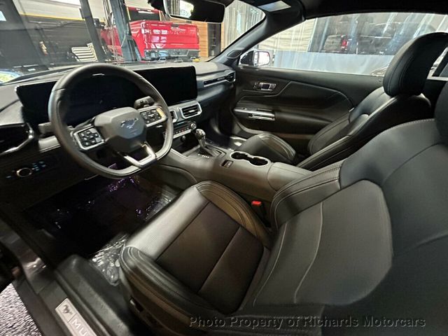 2025 Ford Mustang GT Premium Convertible - 23036164 - 12