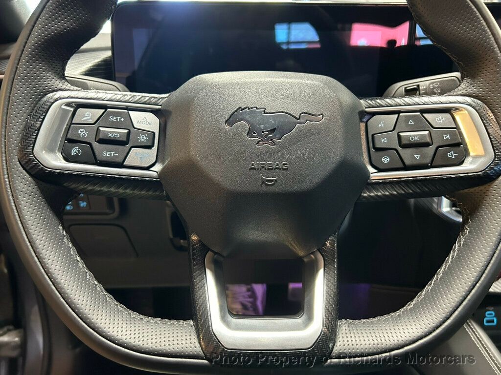 2025 Ford Mustang GT Premium Convertible - 23036164 - 15