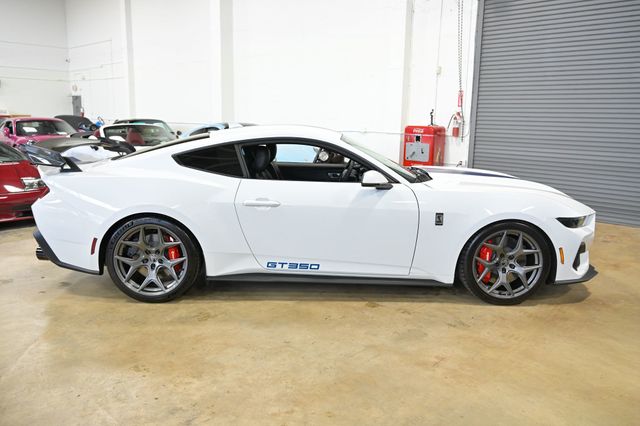 2025 Ford Mustang Shelby GT350 - 23006936 - 15