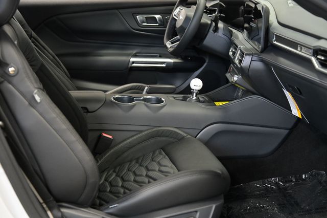 2025 Ford Mustang Shelby GT350 - 23006936 - 31