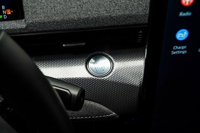 2025 Ford Mustang Mach-E GT AWD - 22985076 - 28