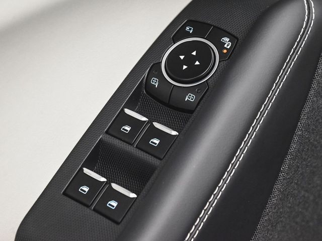 2025 Ford Mustang Mach-E Premium - 22965880 - 23