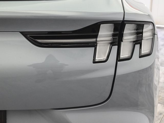 2025 Ford Mustang Mach-E Premium - 22965880 - 32