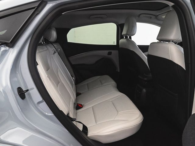 2025 Ford Mustang Mach-E Premium - 22965880 - 35