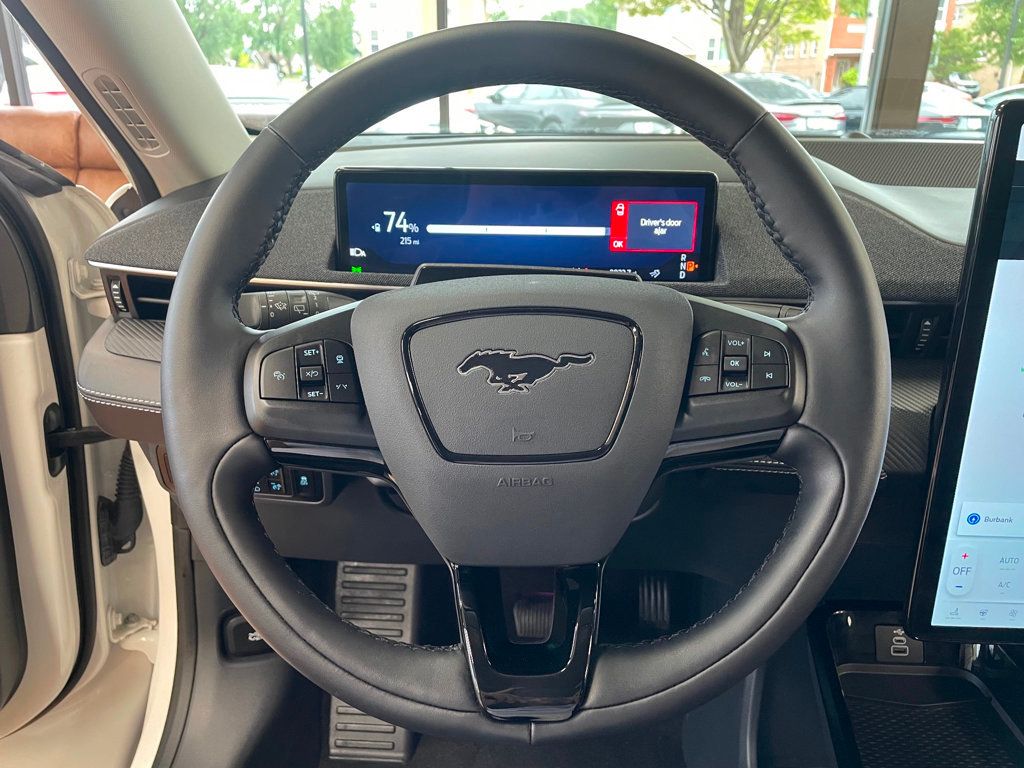 2025 Ford Mustang Mach-E Premium AWD - 23061098 - 17