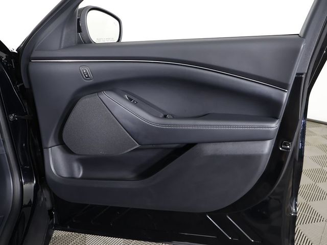 2025 Ford Mustang Mach-E Select RWD - 23039245 - 23