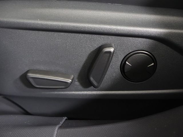 2025 Ford Mustang Mach-E Select RWD - 23039245 - 32