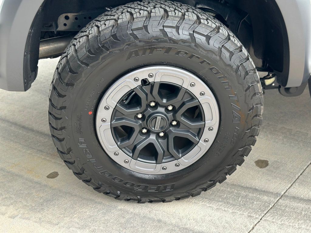 2025 Ford Ranger Raptor photo 36