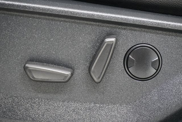 2025 Ford Super Duty F-250 SRW  - 22944359 - 17