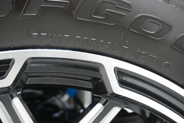 2025 Ford Super Duty F-250 SRW  - 22944359 - 32