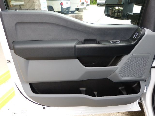 2025 Ford Super Duty F-250 SRW 6.7L V8 TURBO DIESEL*XL*REGULAR CAB*4X4*8FT BED*ONLY 17 MILES!! - 22918629 - 17