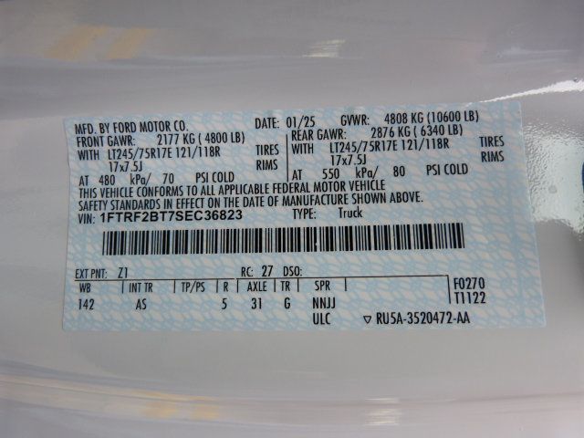 2025 Ford Super Duty F-250 SRW 6.7L V8 TURBO DIESEL*XL*REGULAR CAB*4X4*8FT BED*ONLY 17 MILES!! - 22918629 - 29