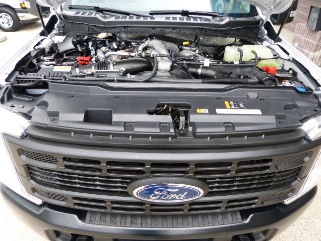 2025 Ford Super Duty F-250 SRW 6.7L V8 TURBO DIESEL*XL*REGULAR CAB*4X4*8FT BED*ONLY 17 MILES!! - 22918629 - 7