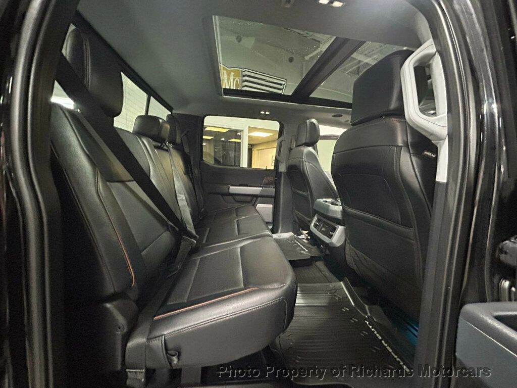 2025 Ford Super Duty F-250 SRW LARIAT 4WD Crew Cab 6.75' Box - 22984449 - 19