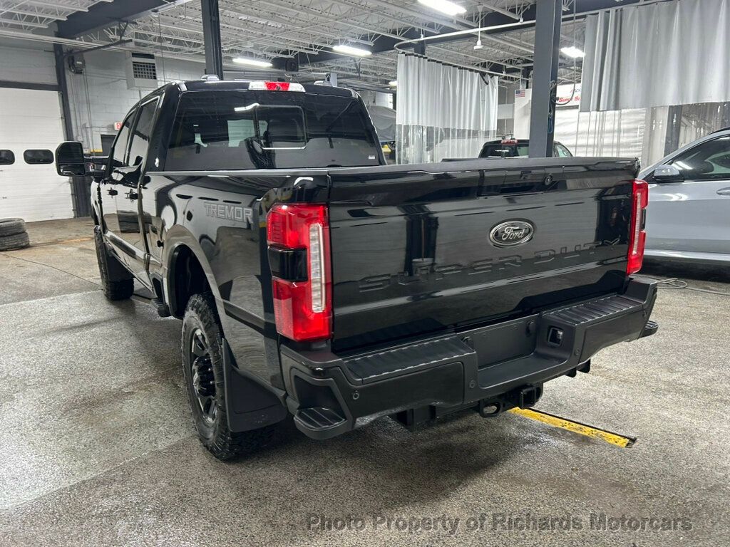 2025 Ford Super Duty F-250 SRW LARIAT 4WD Crew Cab 6.75' Box - 22984449 - 4