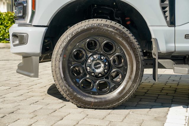 2025 Ford Super Duty F-250 SRW LARIAT 4WD Crew Cab 8' Box - 22948209 - 13