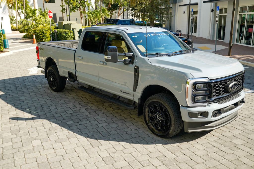 2025 Ford Super Duty F-250 SRW LARIAT 4WD Crew Cab 8' Box - 22948209 - 40