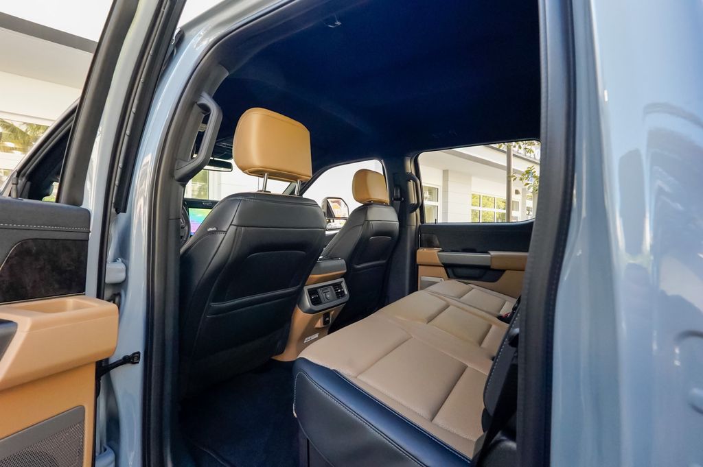 2025 Ford Super Duty F-250 SRW LARIAT 4WD Crew Cab 8' Box - 22948209 - 78