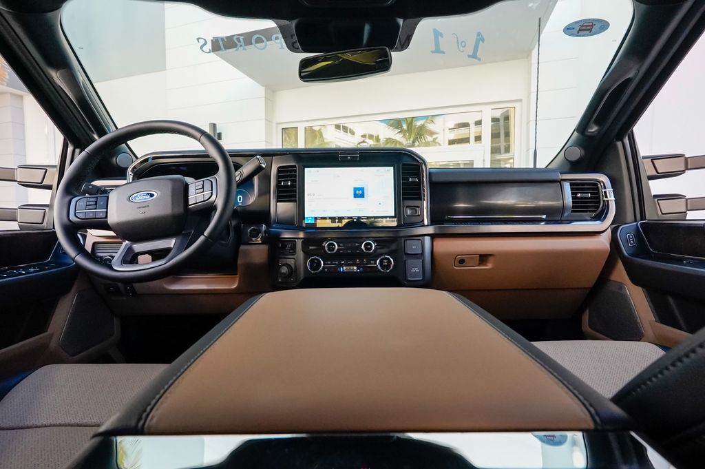 2025 Ford Super Duty F-250 SRW LARIAT 4WD Crew Cab 8' Box - 22948209 - 83