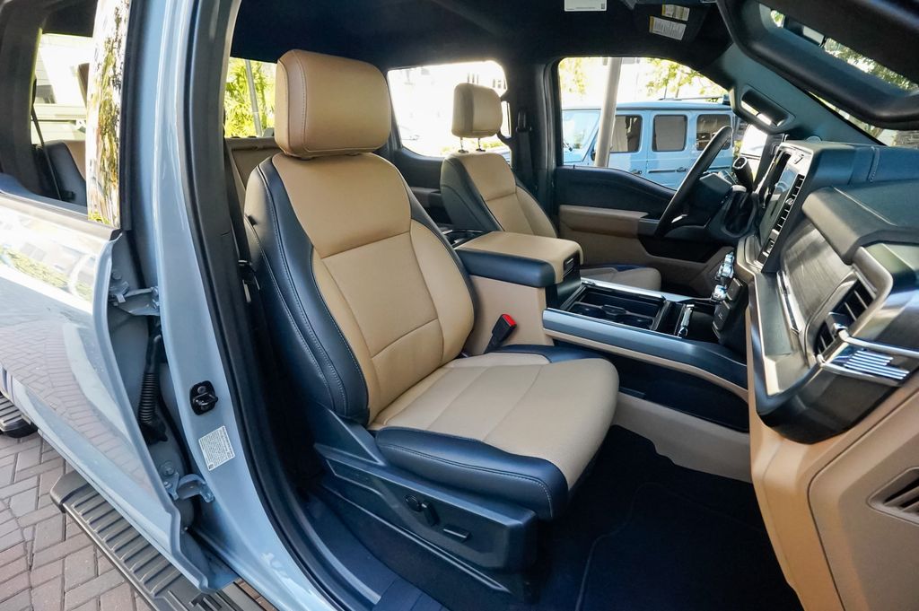 2025 Ford Super Duty F-250 SRW LARIAT 4WD Crew Cab 8' Box - 22948209 - 88