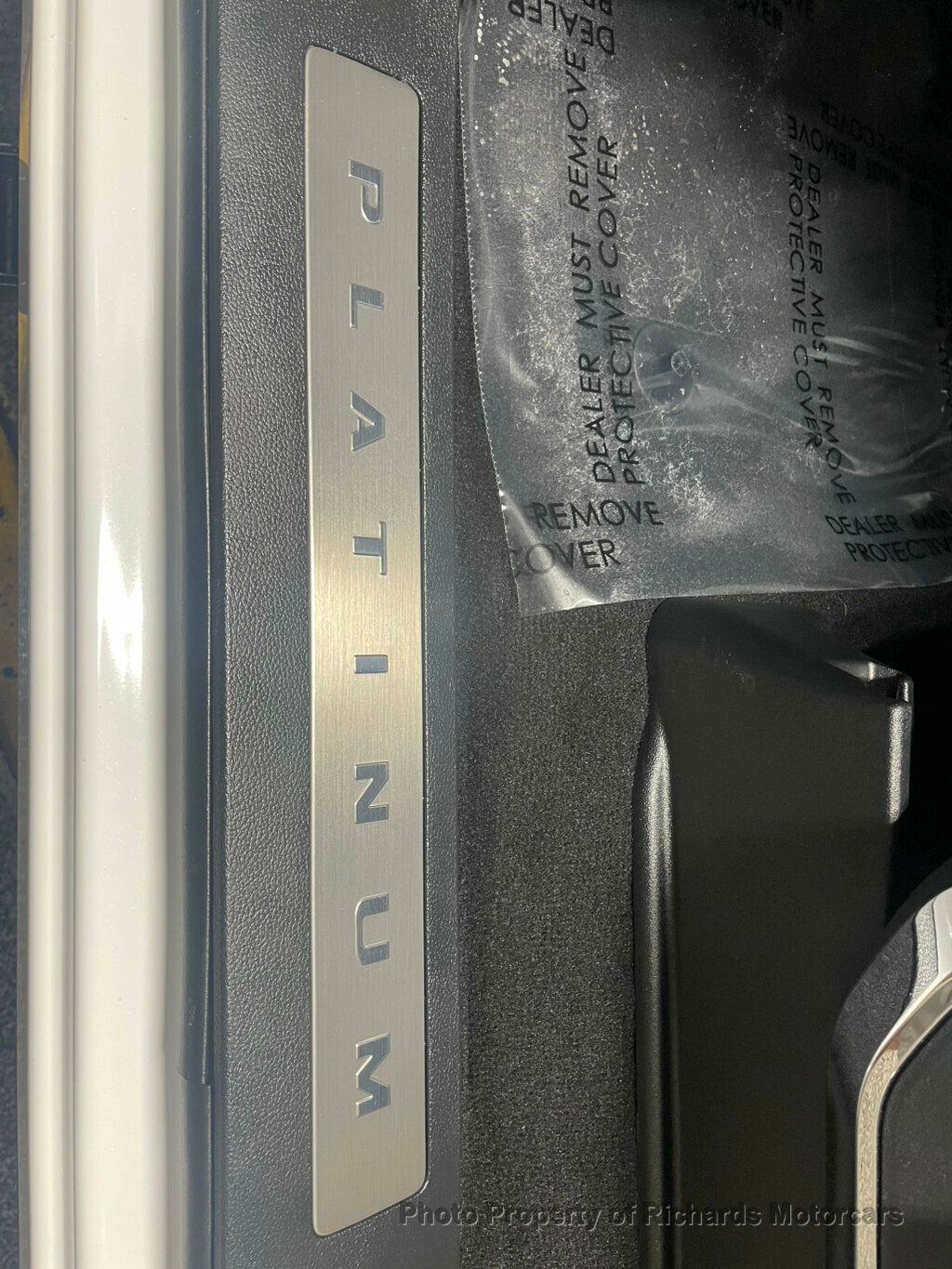 2025 Ford F-250 Platinum photo 12