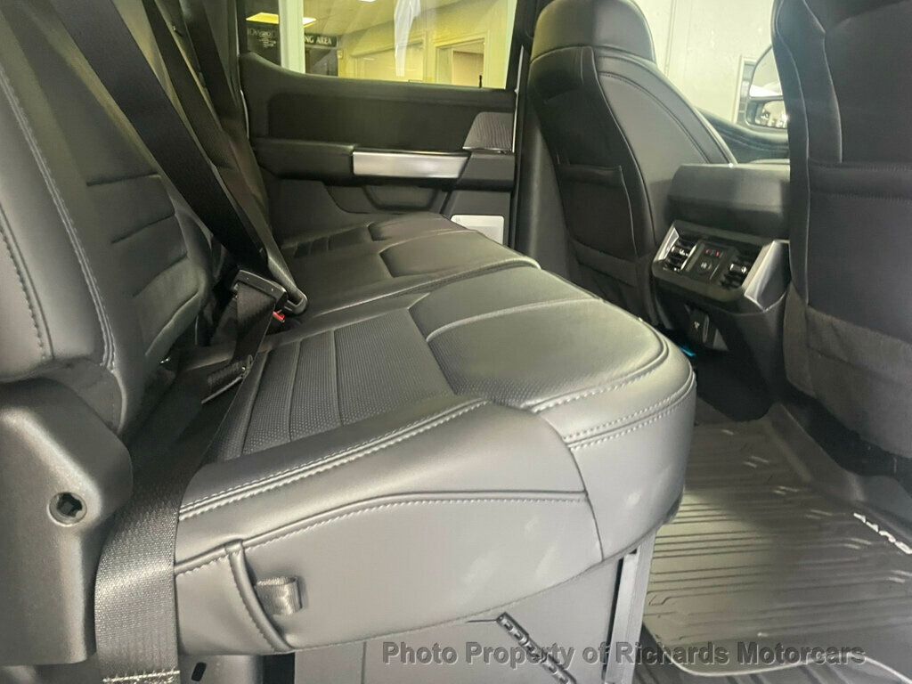 2025 Ford F-250 Platinum photo 21