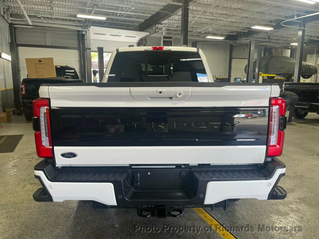 2025 Ford F-250 Platinum photo 6