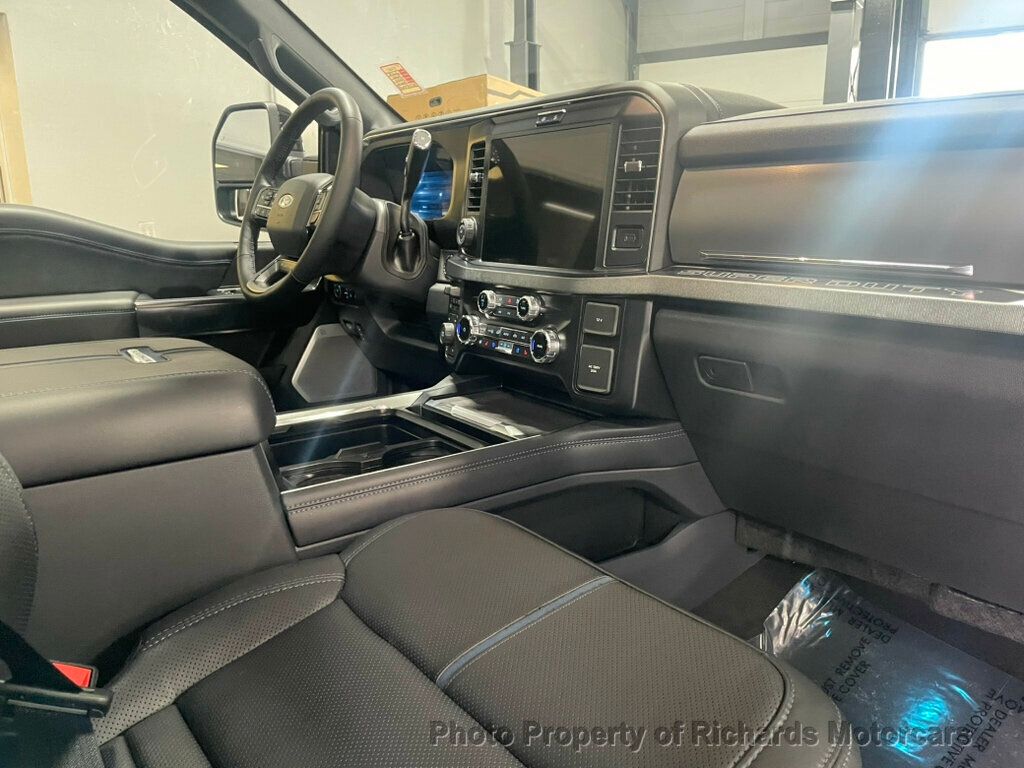 2025 Ford F-250 Platinum photo 26
