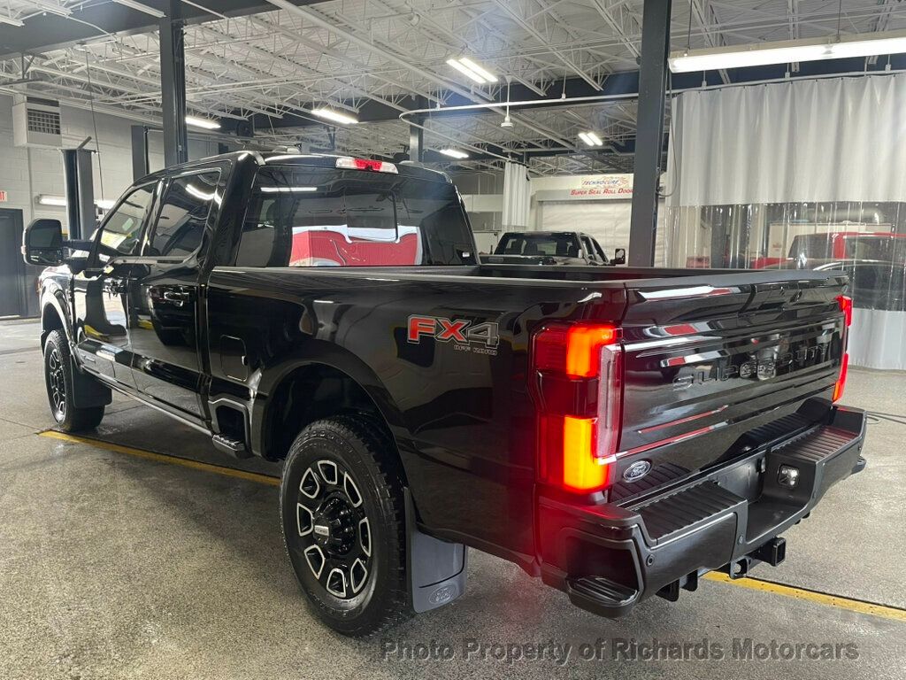 2025 Ford F-250 Platinum photo 4