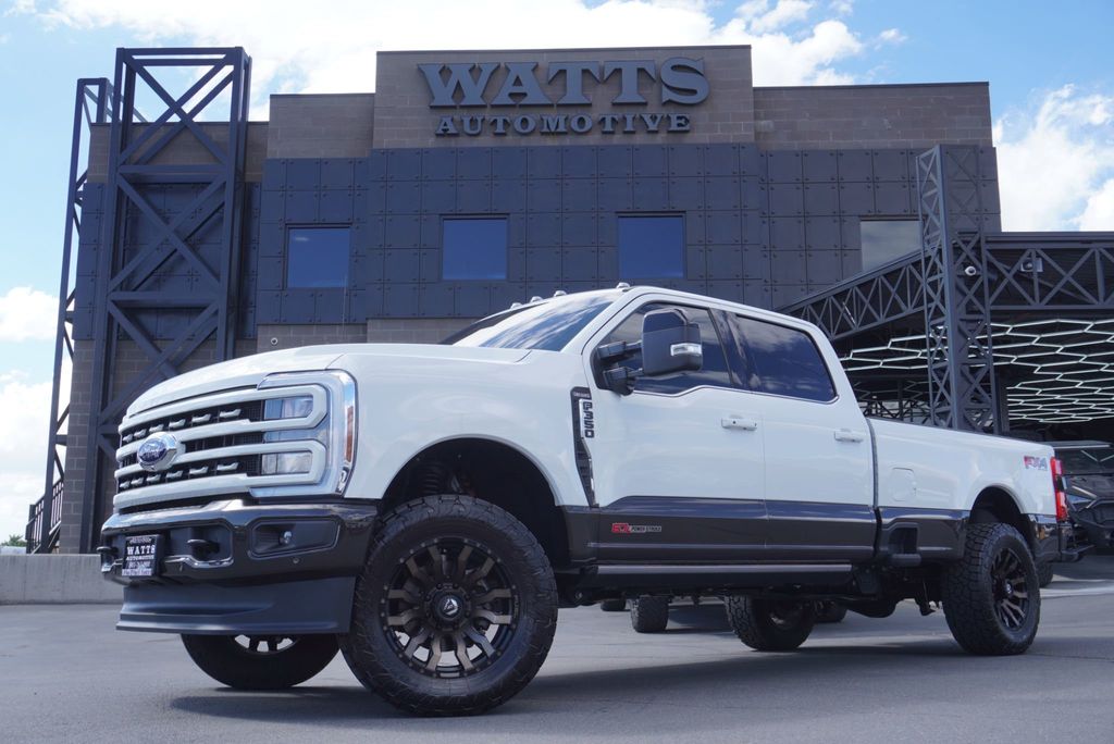 2025 Ford SUPER DUTY F-350 KING RANCH FX4 - 23083089 - 4