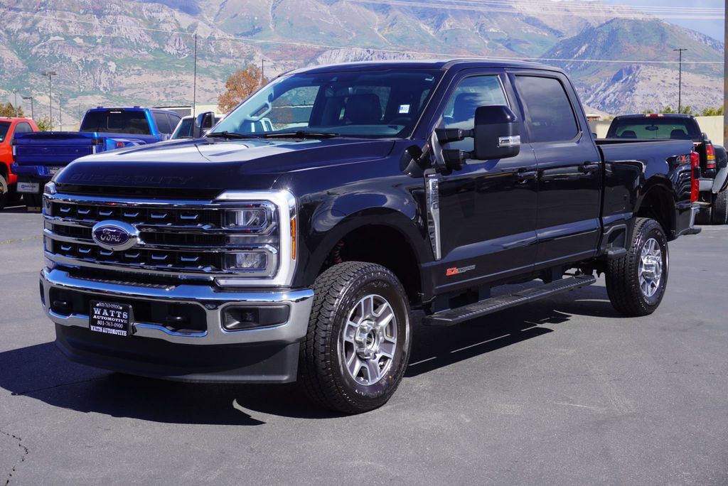 2025 Ford SUPER DUTY F-350 LARIAT - 23084198 | Video 1
