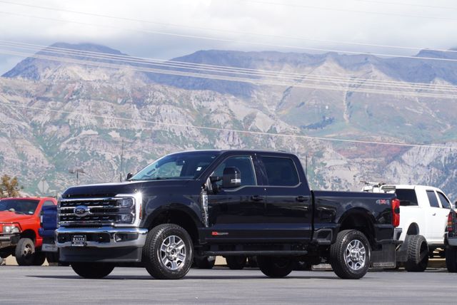 2025 Ford SUPER DUTY F-350 LARIAT - 23084198 - 4