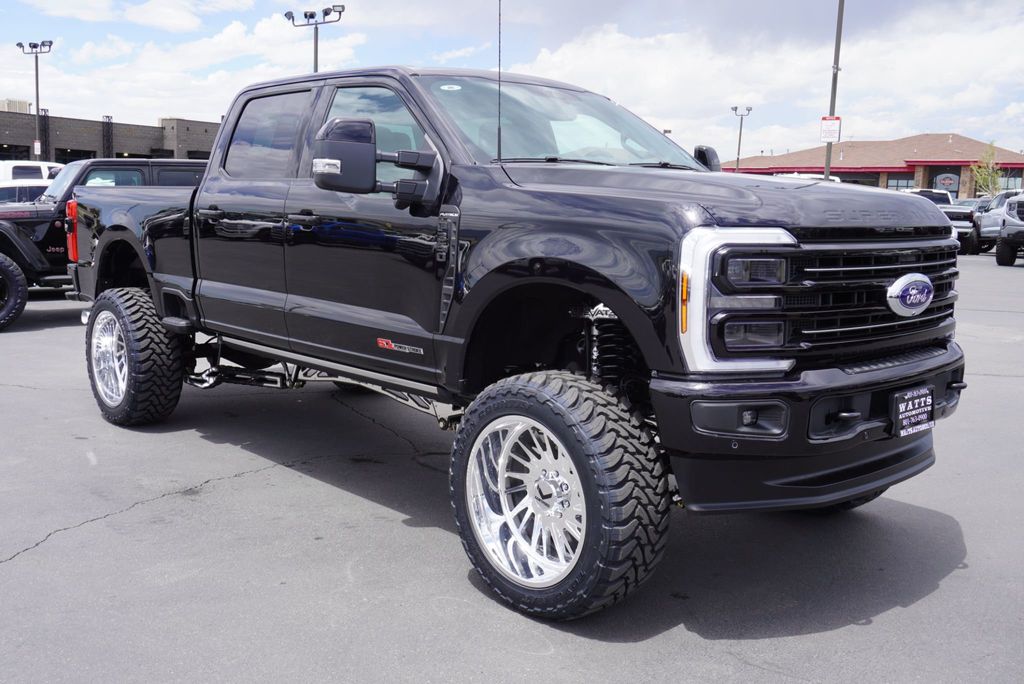 2025 Ford F-350 Platinum photo 13