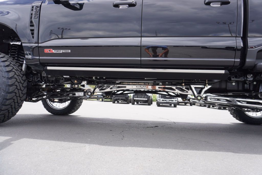 2025 Ford F-350 Platinum photo 17