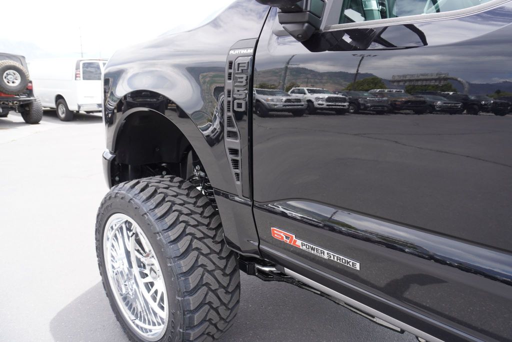 2025 Ford F-350 Platinum photo 20