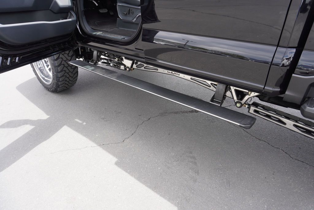 2025 Ford F-350 Platinum photo 21