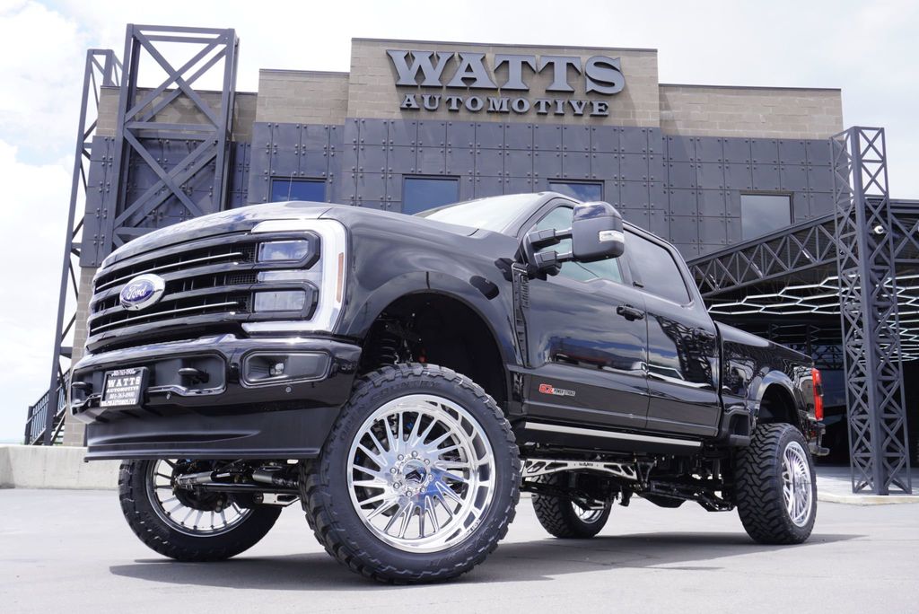 2025 Ford F-350 Platinum photo 3