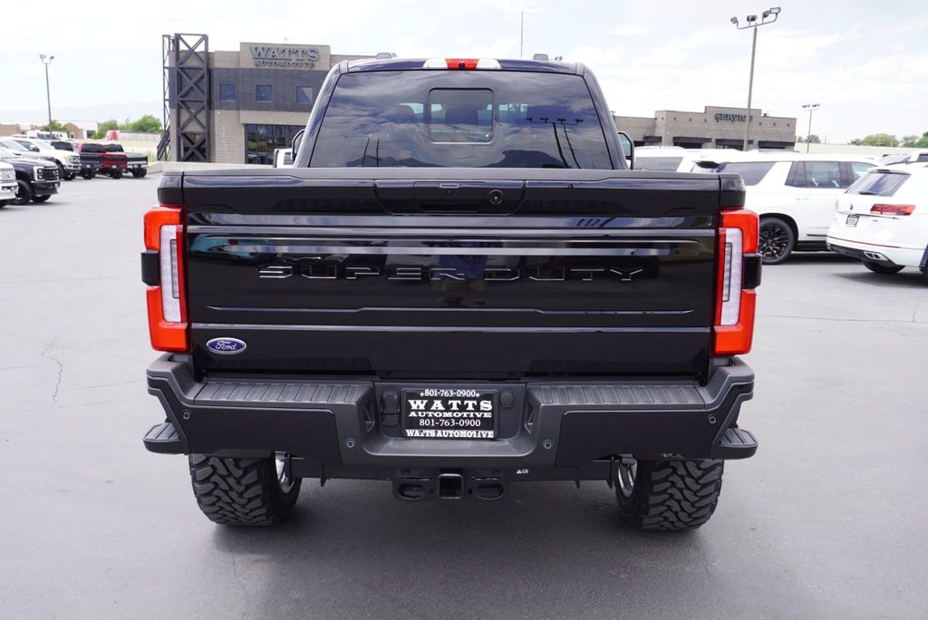 2025 Ford F-350 Platinum photo 8