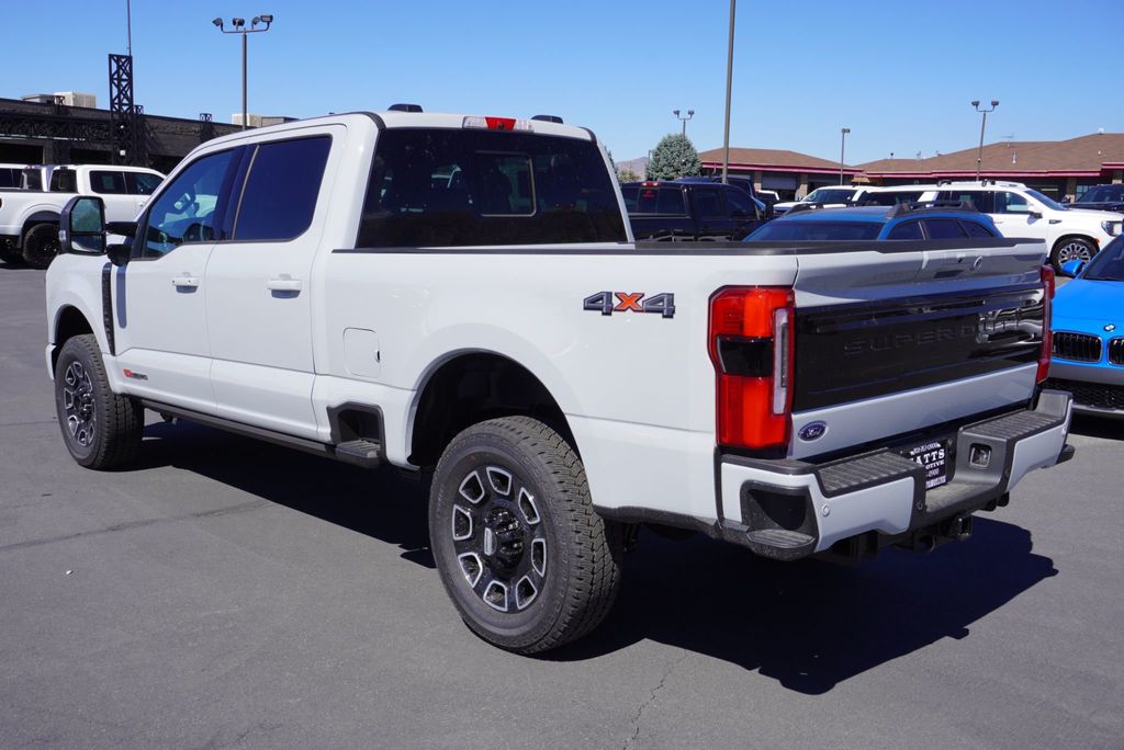2025 Ford F-350 Platinum photo 3
