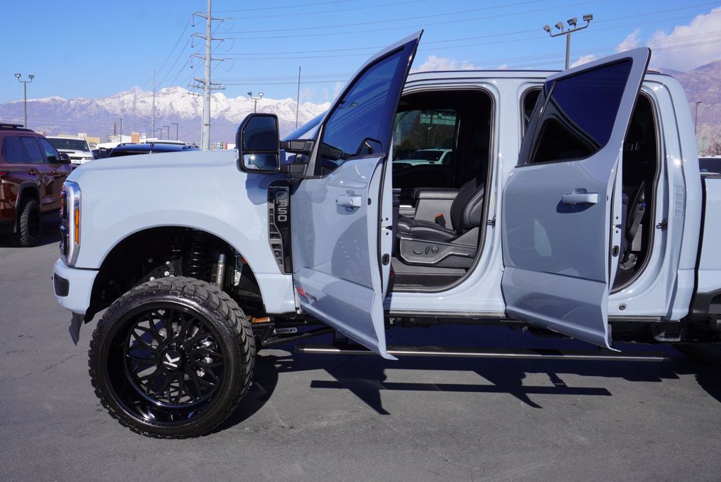 2025 Ford SUPER DUTY F-350 PLATINUM - 22976518 - 24