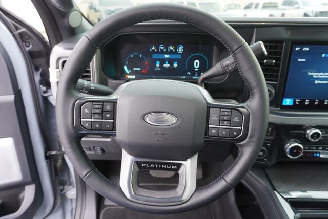 2025 Ford SUPER DUTY F-350 PLATINUM - 22976518 - 32