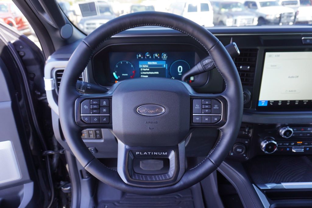 2025 Ford SUPER DUTY F-350 PLATINUM - 23017890 - 32