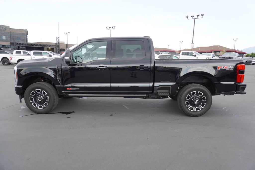 2025 Ford F-350 Platinum photo 2