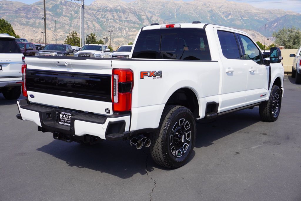 2025 Ford F-350 Platinum photo 11