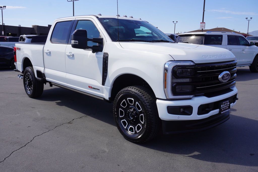 2025 Ford F-350 Platinum photo 13