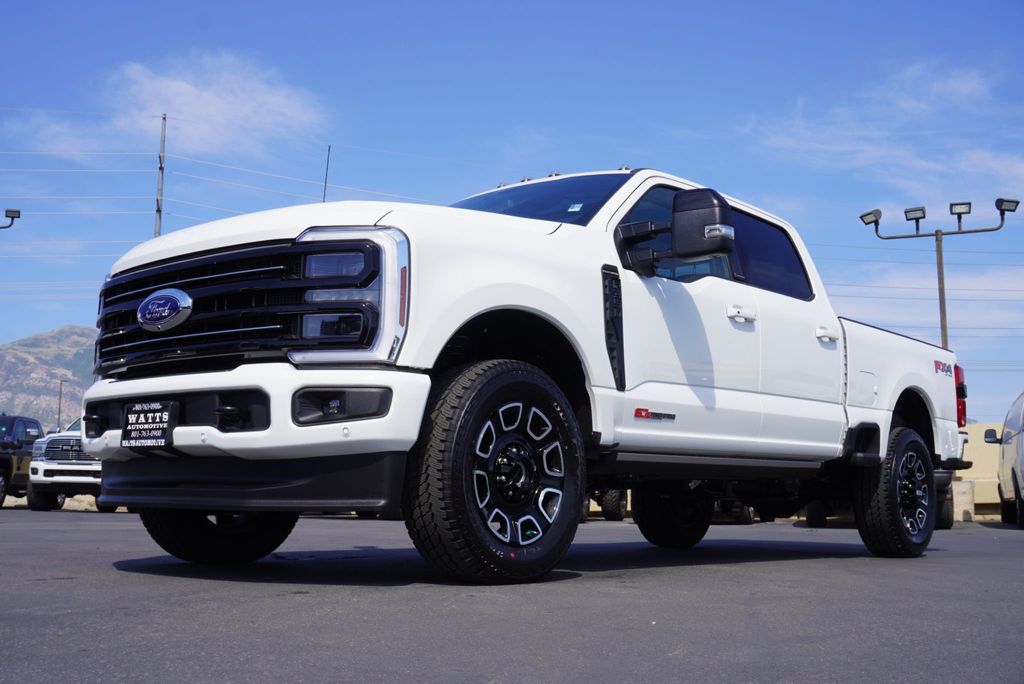2025 Ford F-350 Platinum photo 5