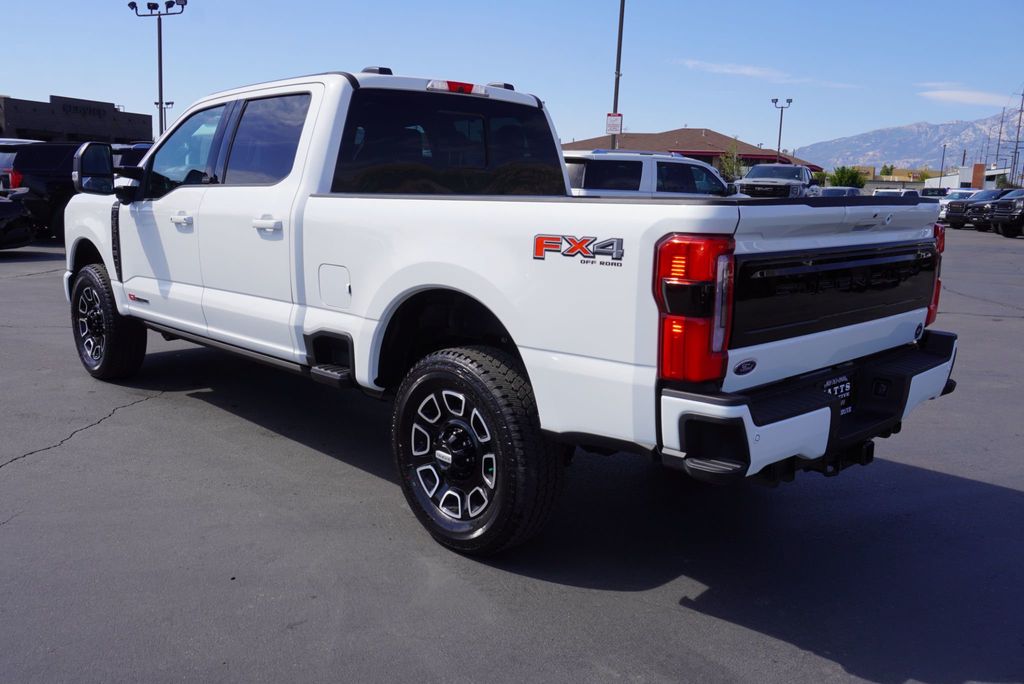 2025 Ford F-350 Platinum photo 7